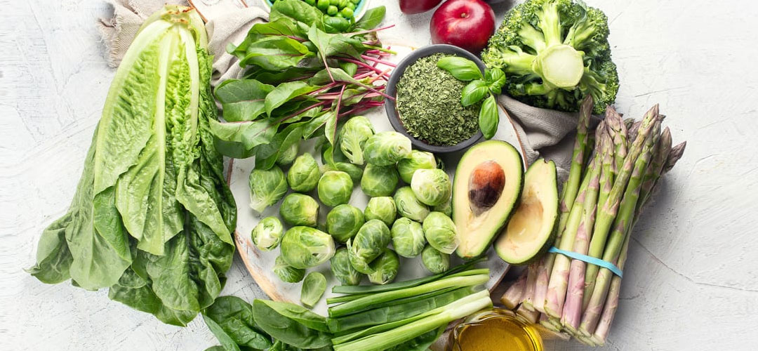 A variety of green leafy vegetables to support intestinal health